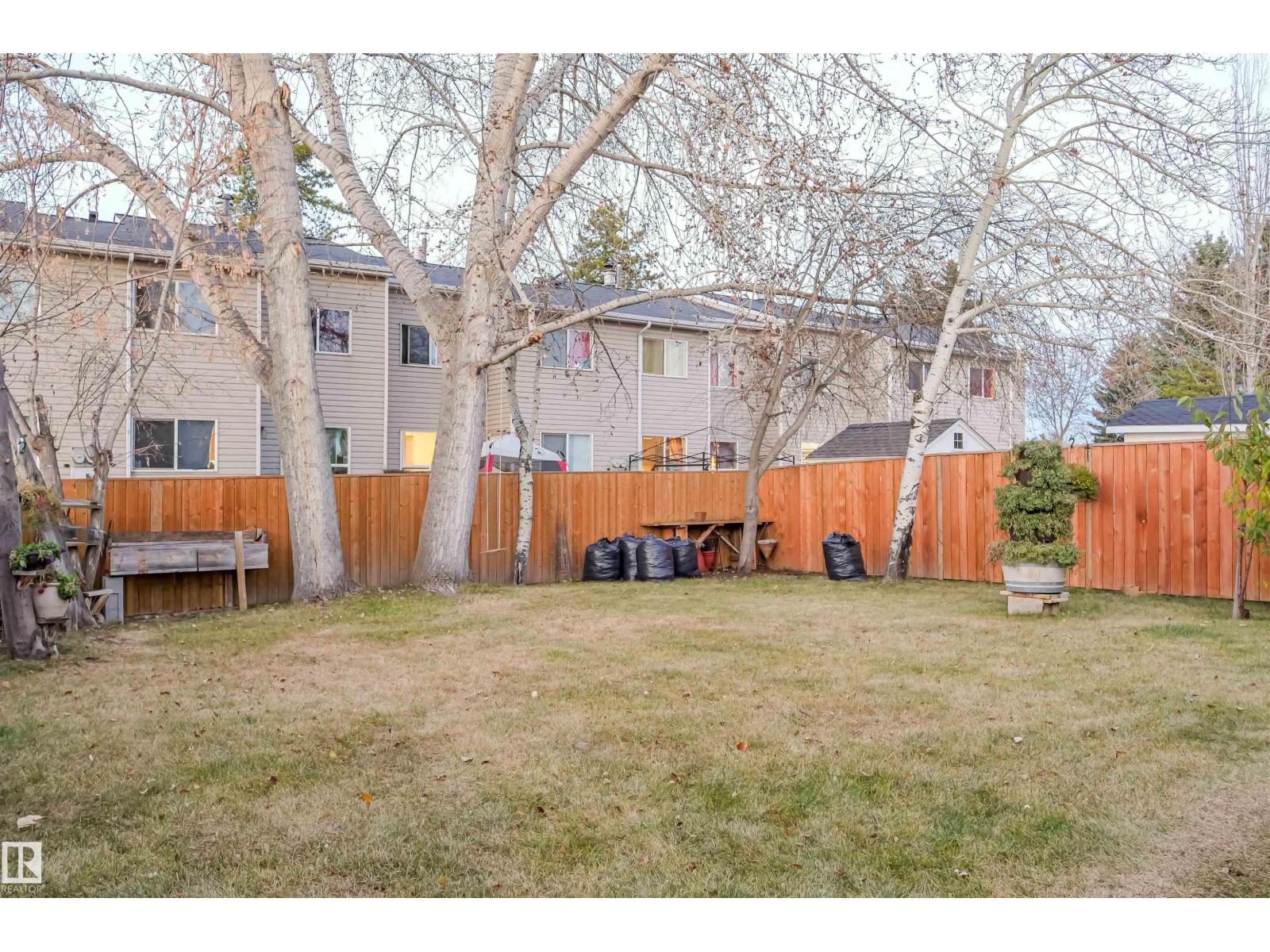 3720 25 Ave NW, Edmonton