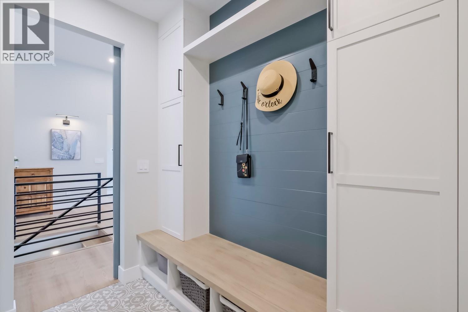 9874 Beacon Hill Drive - 38
