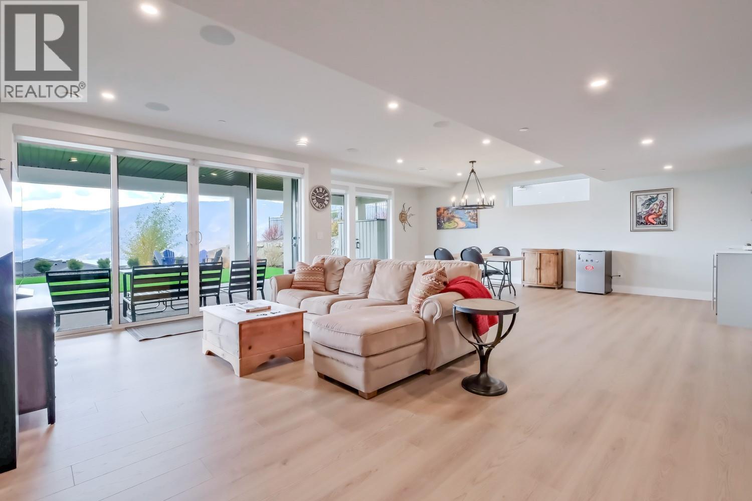 9874 Beacon Hill Drive - 43