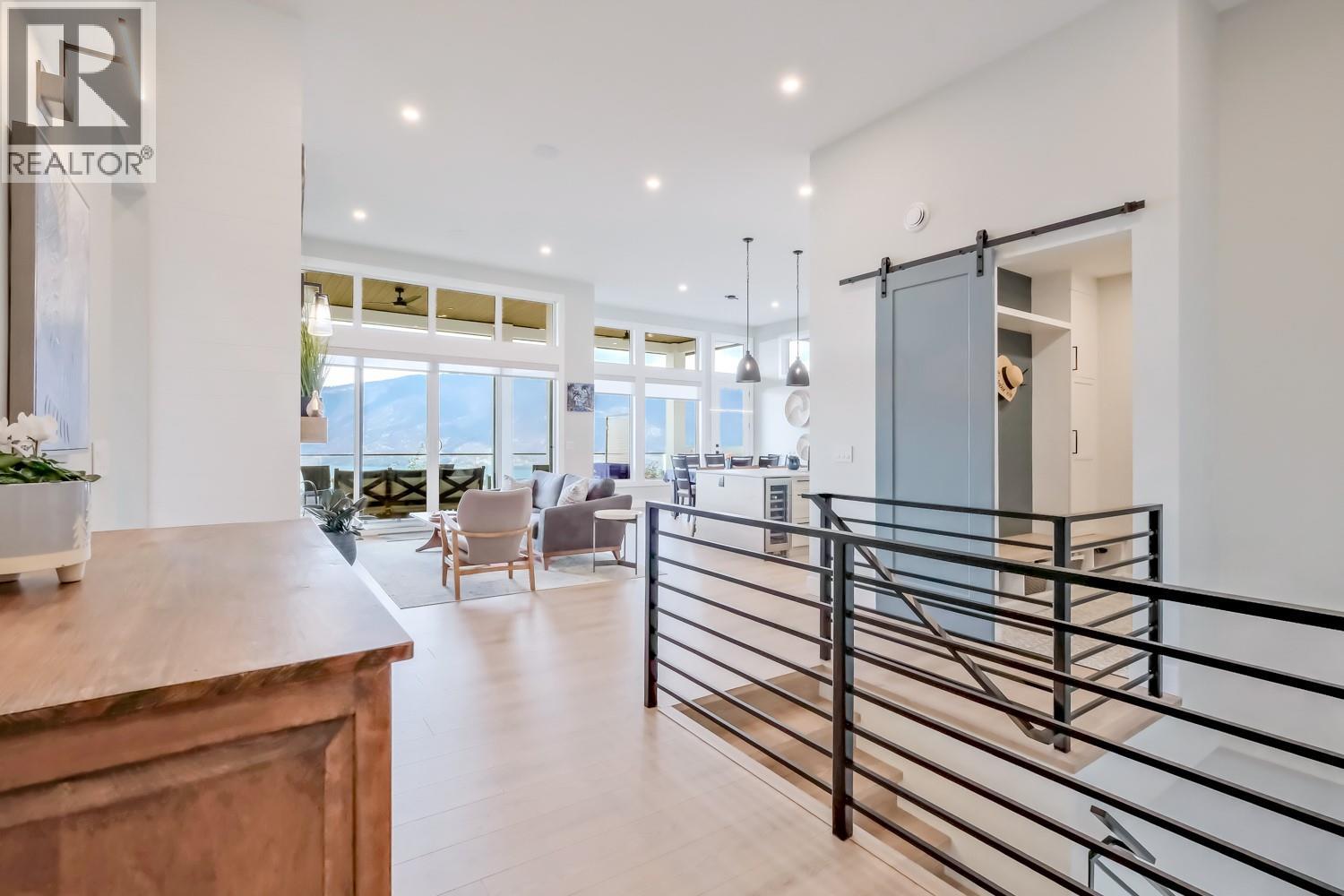 9874 Beacon Hill Drive - 8