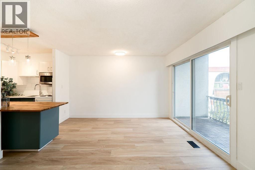 1009 CLARKE ROAD, Port Moody