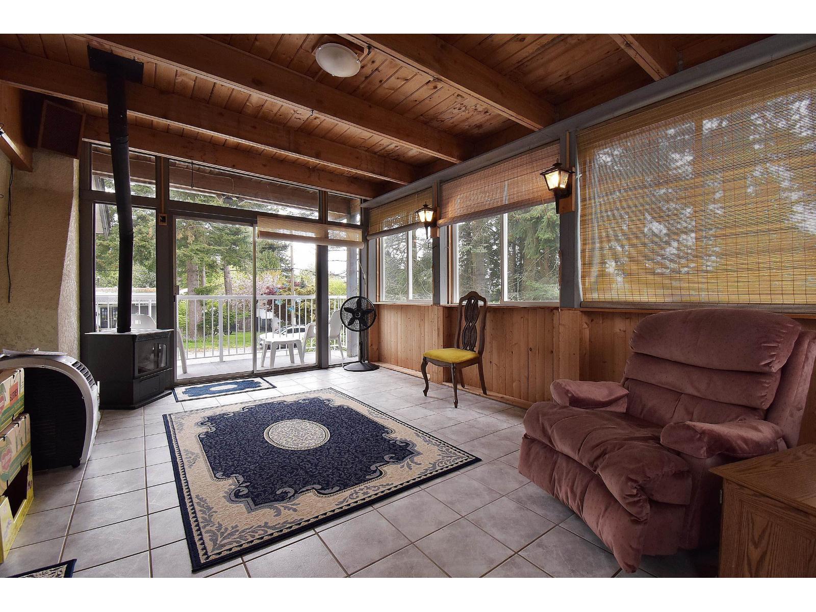 1589 LANCASTER STREET, White Rock