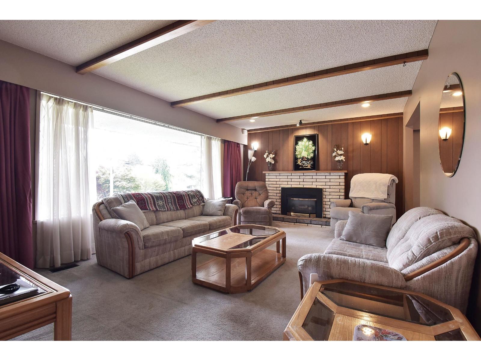 1589 LANCASTER STREET, White Rock