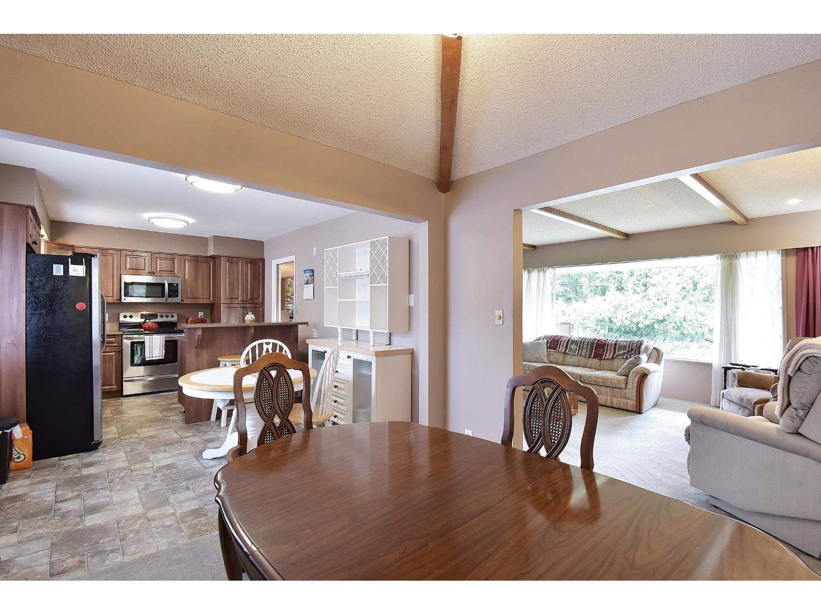 1589 LANCASTER STREET, White Rock