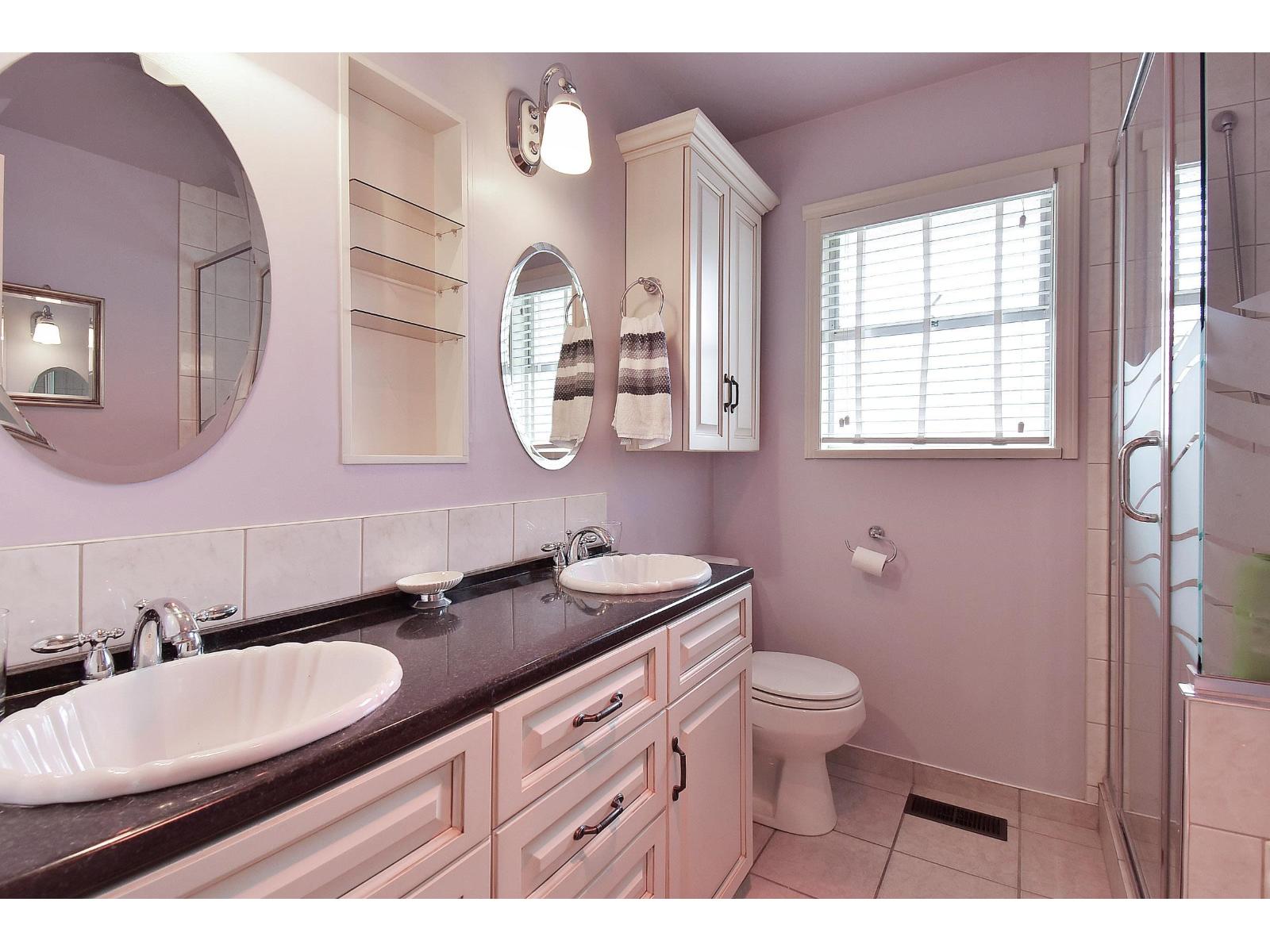 1589 LANCASTER STREET, White Rock