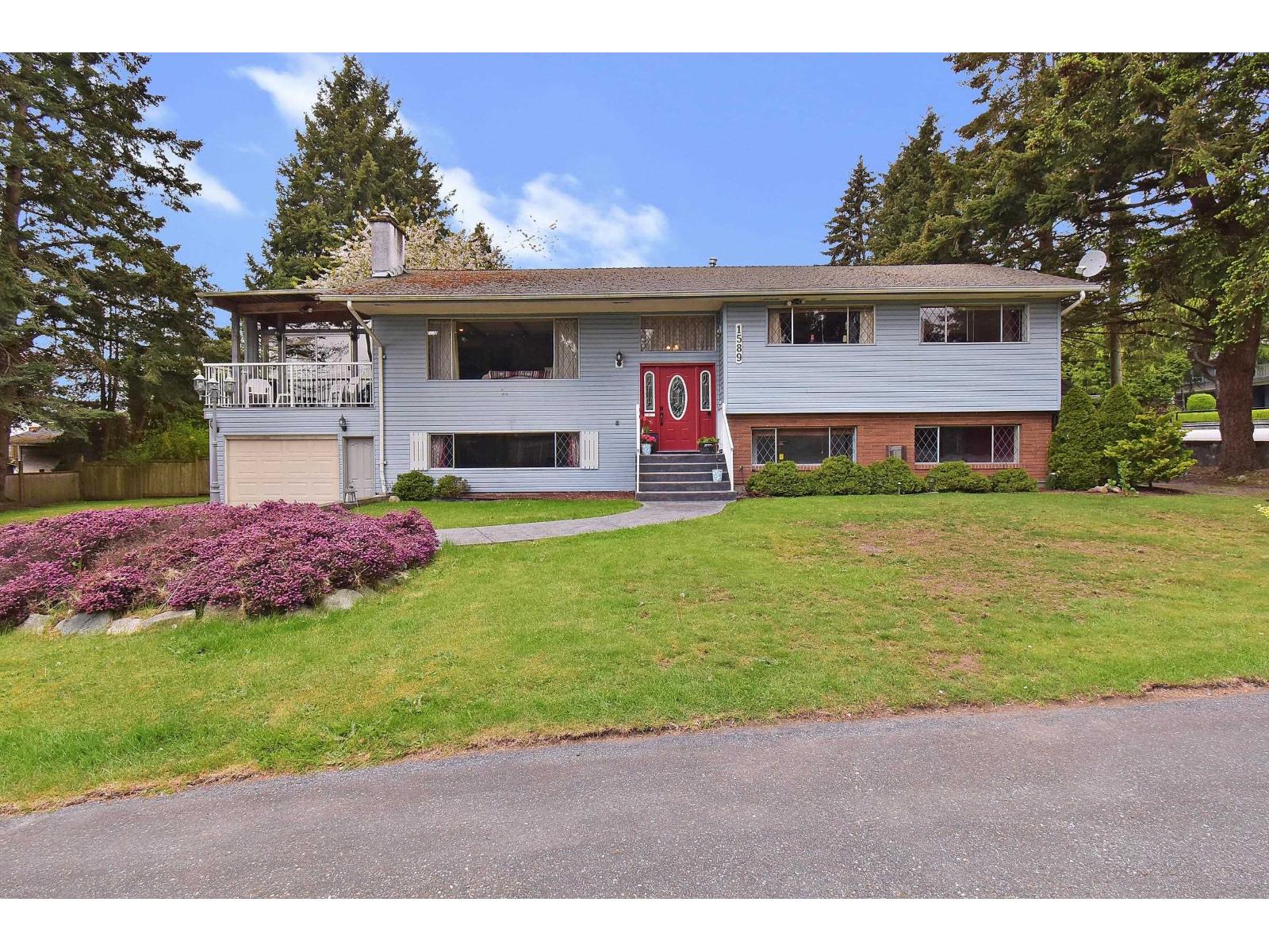 1589 LANCASTER STREET, White Rock