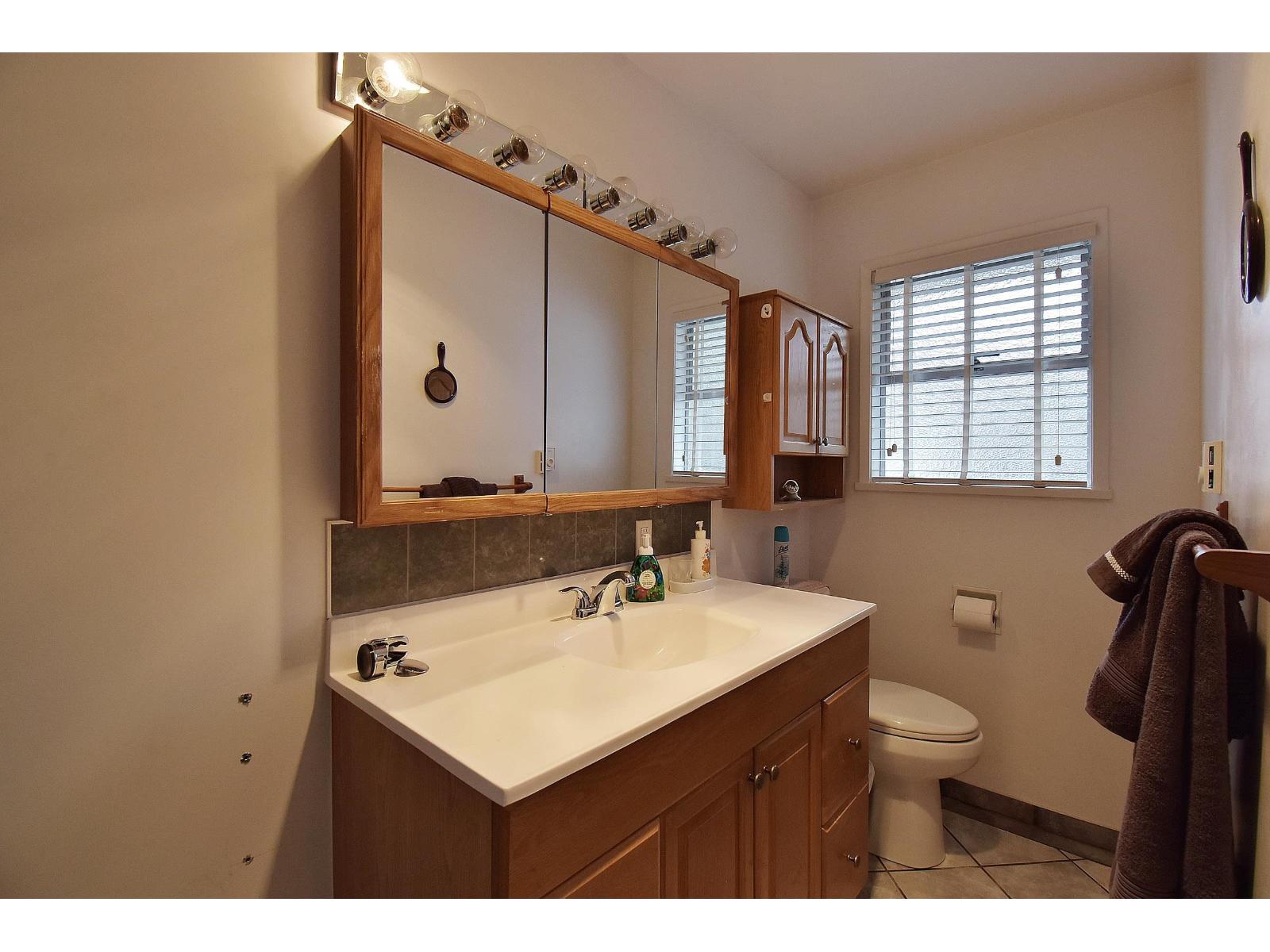 1589 LANCASTER STREET, White Rock