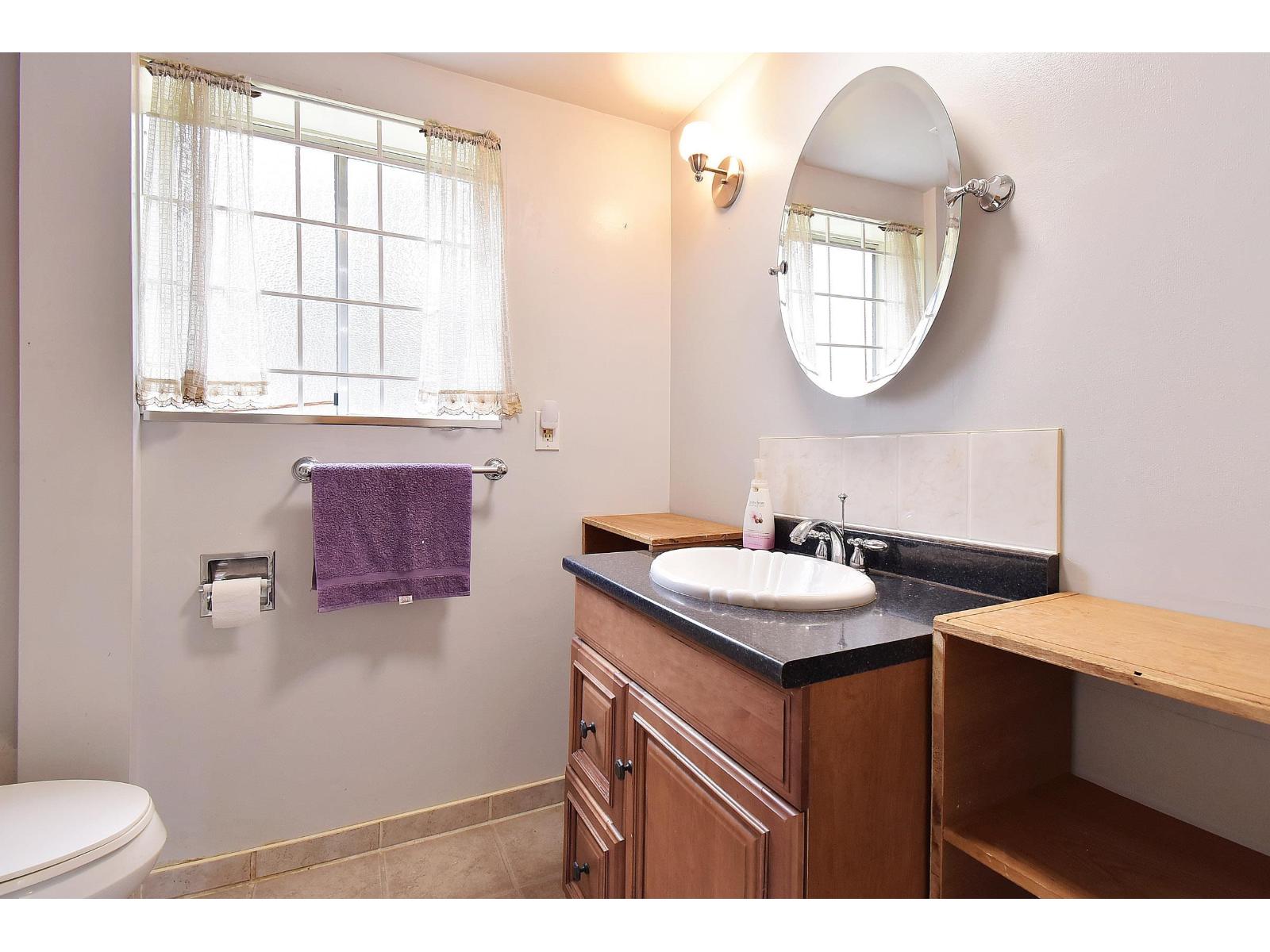 1589 LANCASTER STREET, White Rock