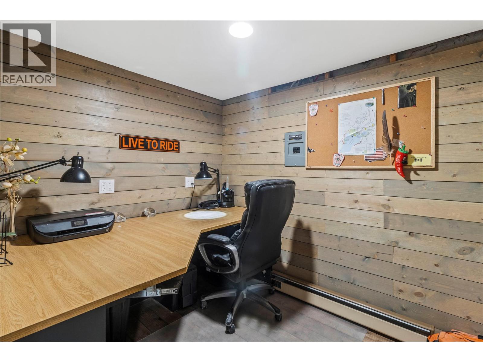 1446 Nittel Road, Seymour Arm