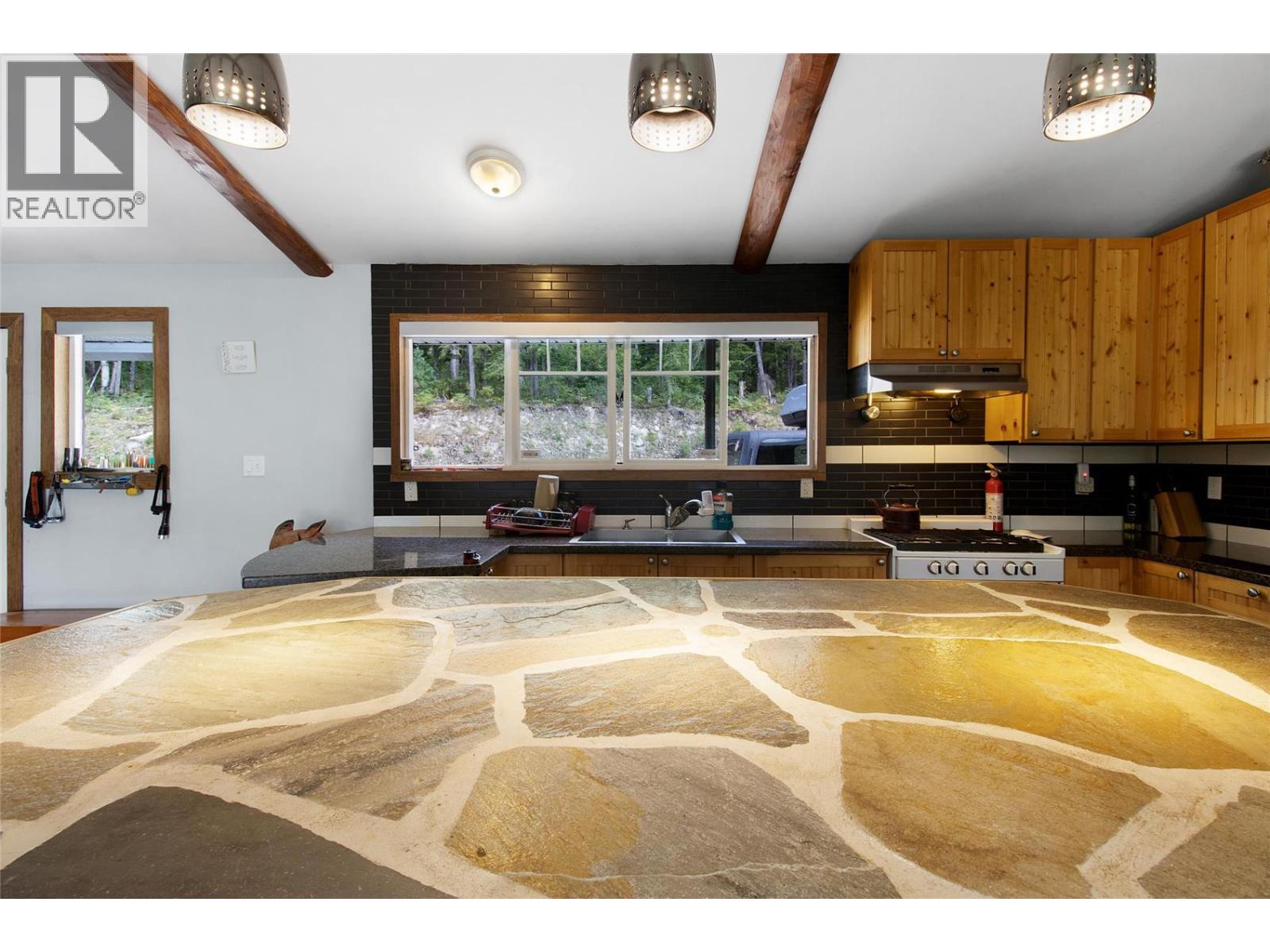 1446 Nittel Road, Seymour Arm