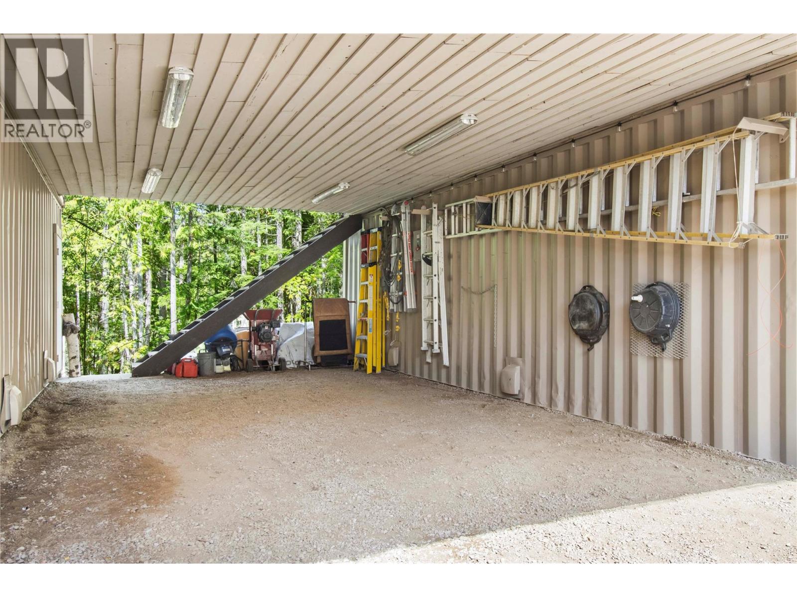 1446 Nittel Road, Seymour Arm