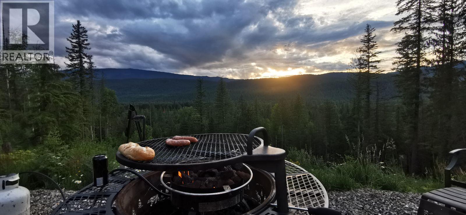 1446 Nittel Road, Seymour Arm