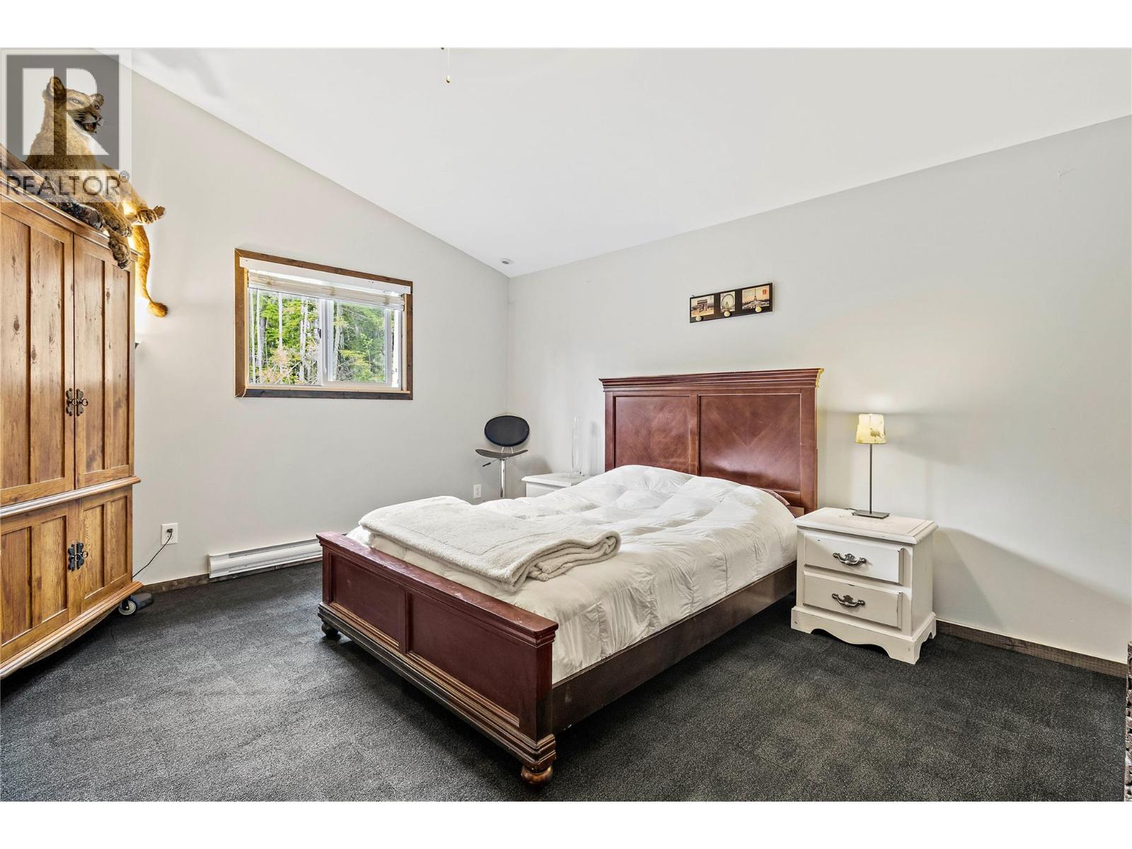 1446 Nittel Road, Seymour Arm