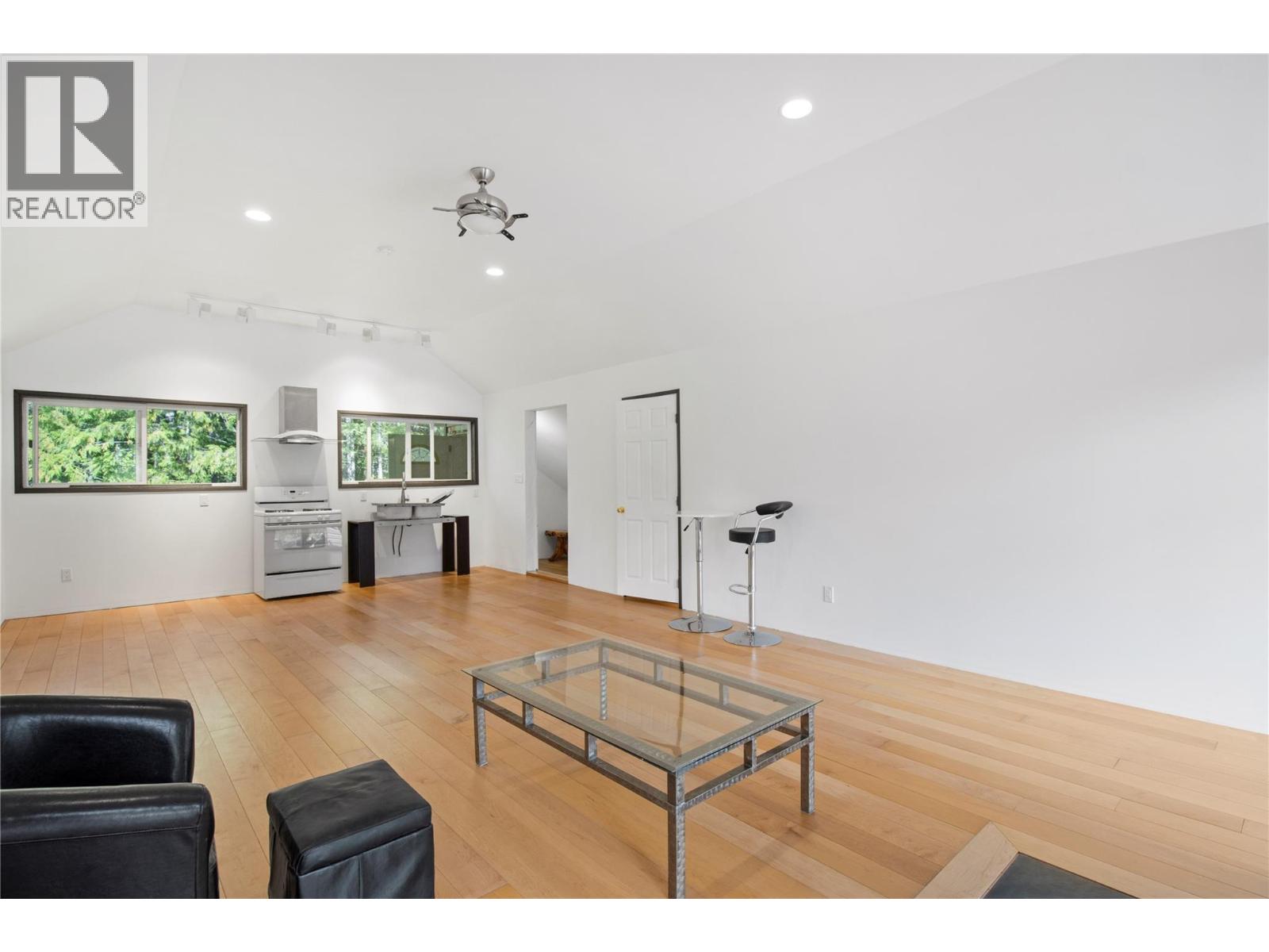 1446 Nittel Road, Seymour Arm