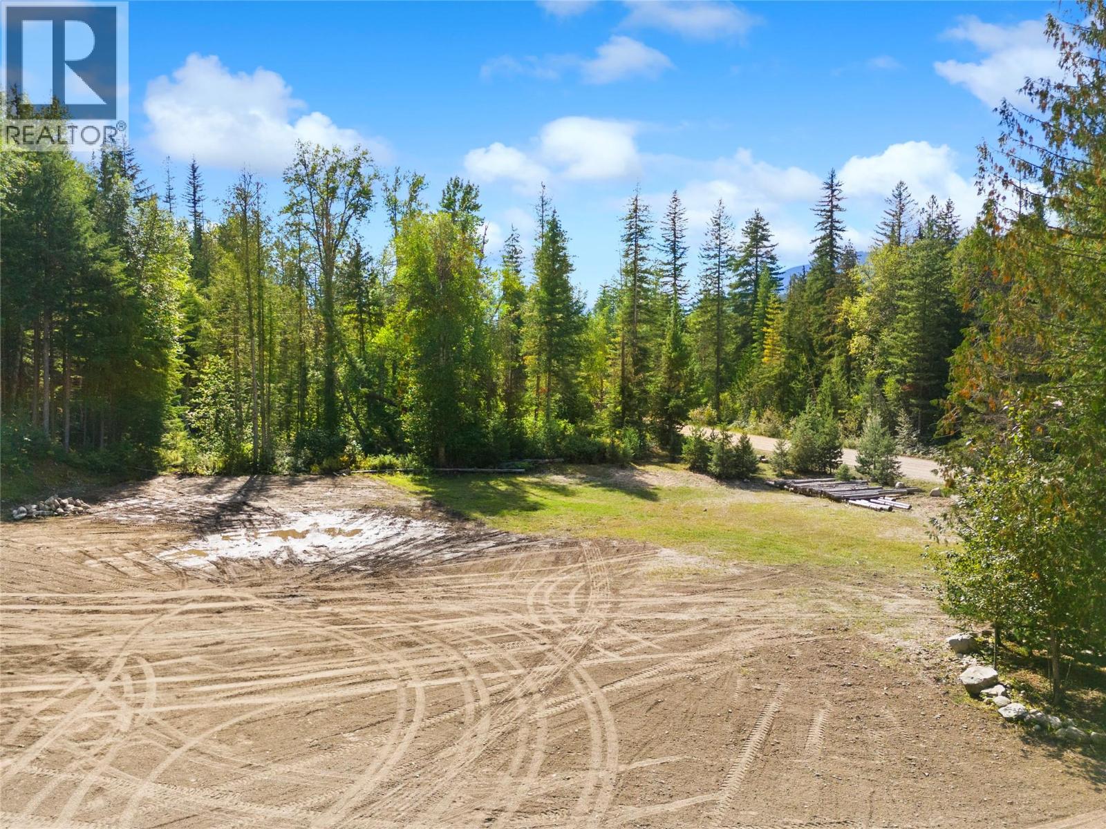 1446 Nittel Road, Seymour Arm