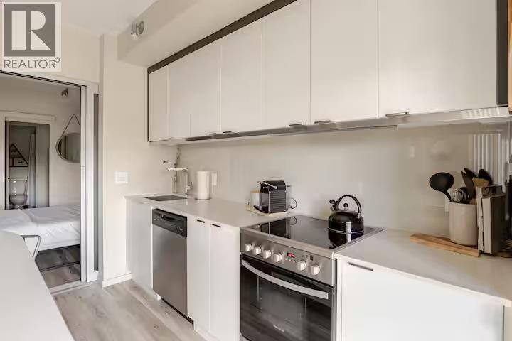 #512 1350 St Paul Street - 4