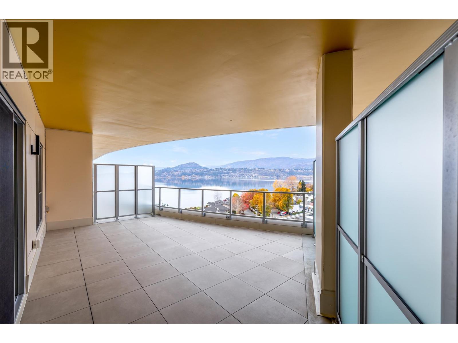 802 3340 Lakeshore Drive, Kelowna