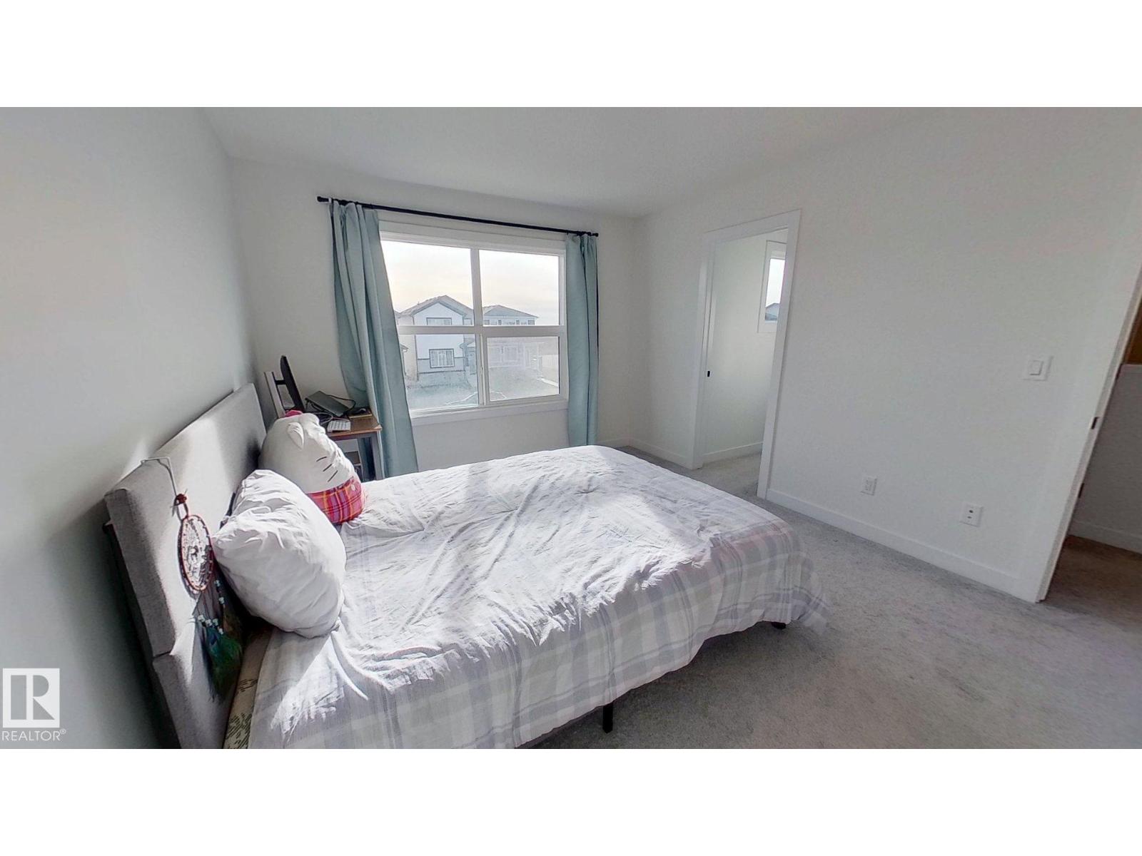 54 SIENNA BV, Fort Saskatchewan