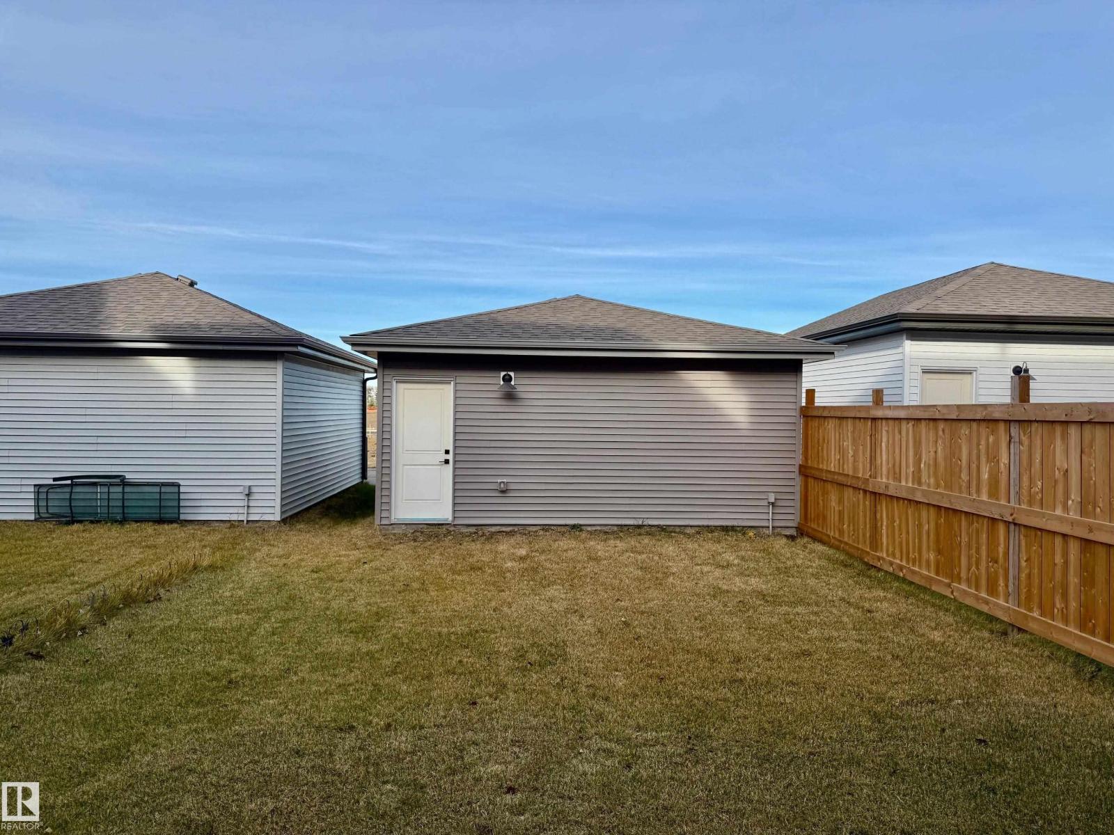 54 SIENNA BV, Fort Saskatchewan