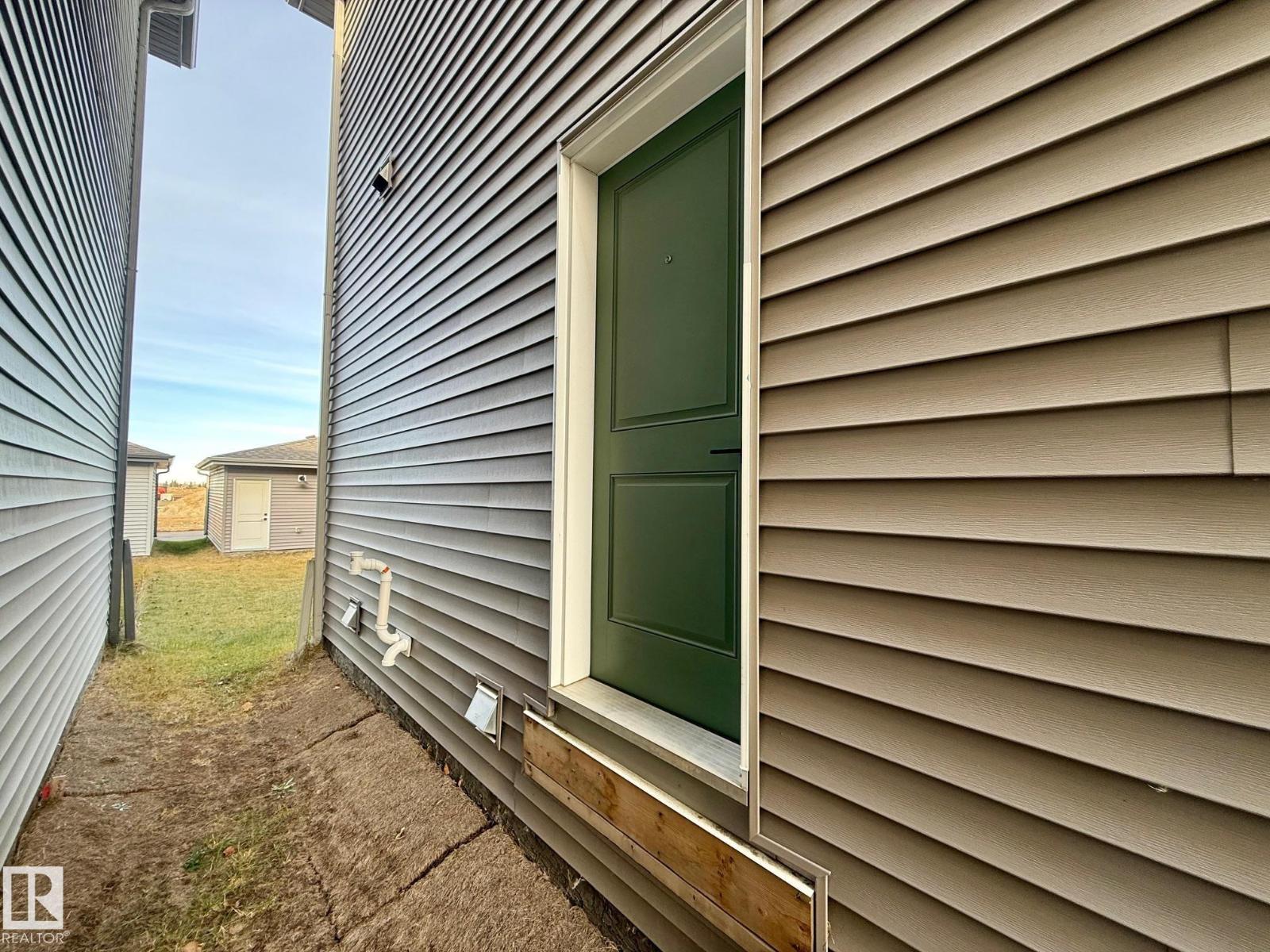 54 SIENNA BV, Fort Saskatchewan