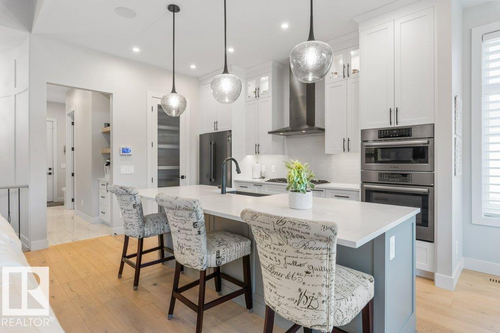 16 EASTON CL, St. Albert