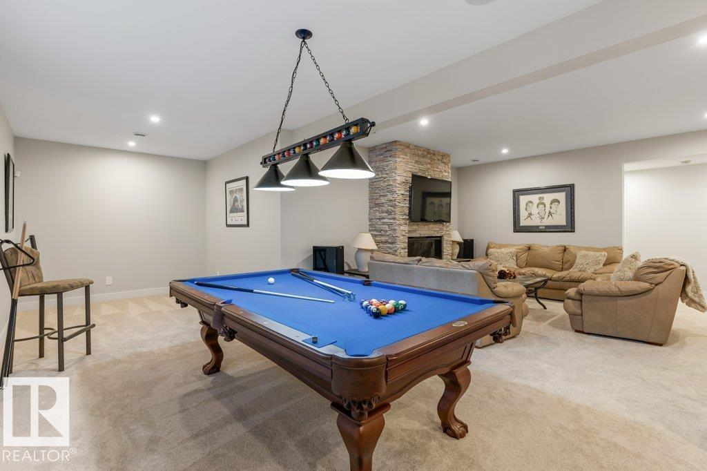 16 EASTON CL, St. Albert