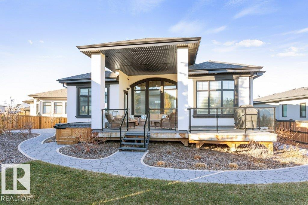 16 EASTON CL, St. Albert