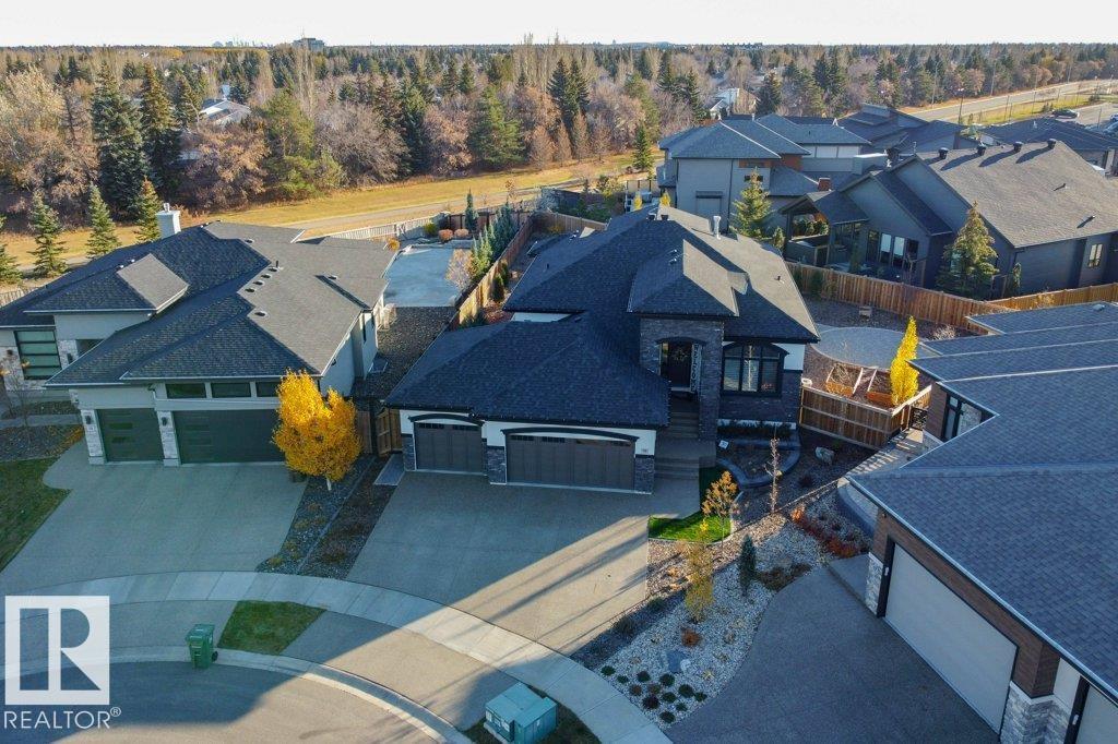 16 EASTON CL, St. Albert