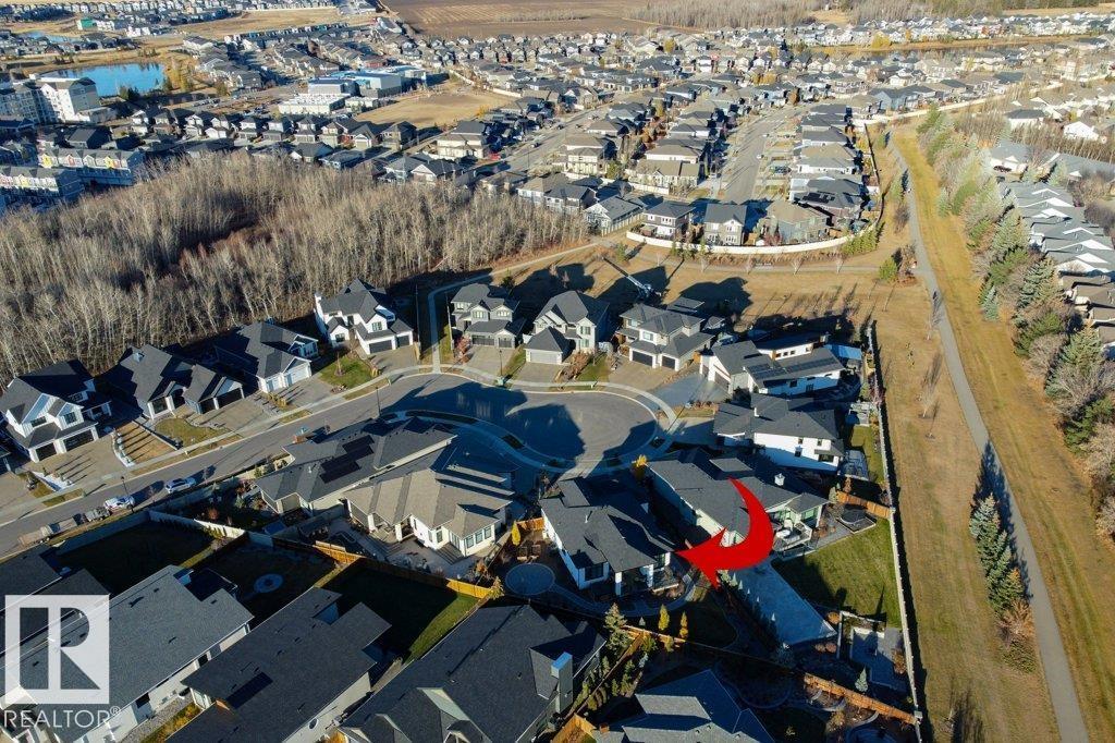 16 EASTON CL, St. Albert