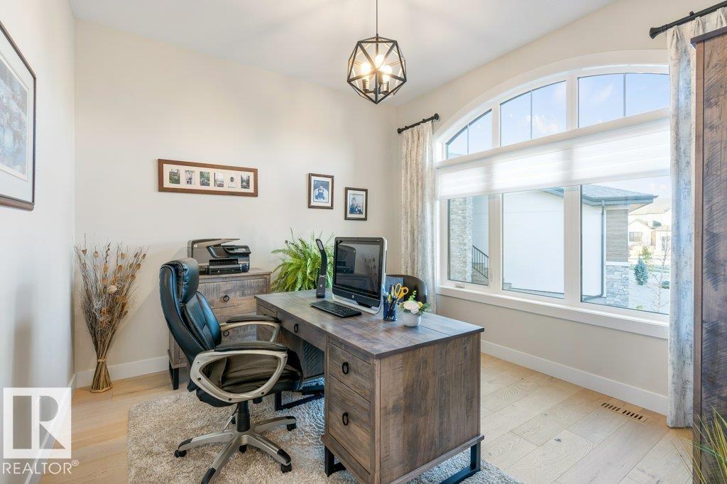 16 EASTON CL, St. Albert