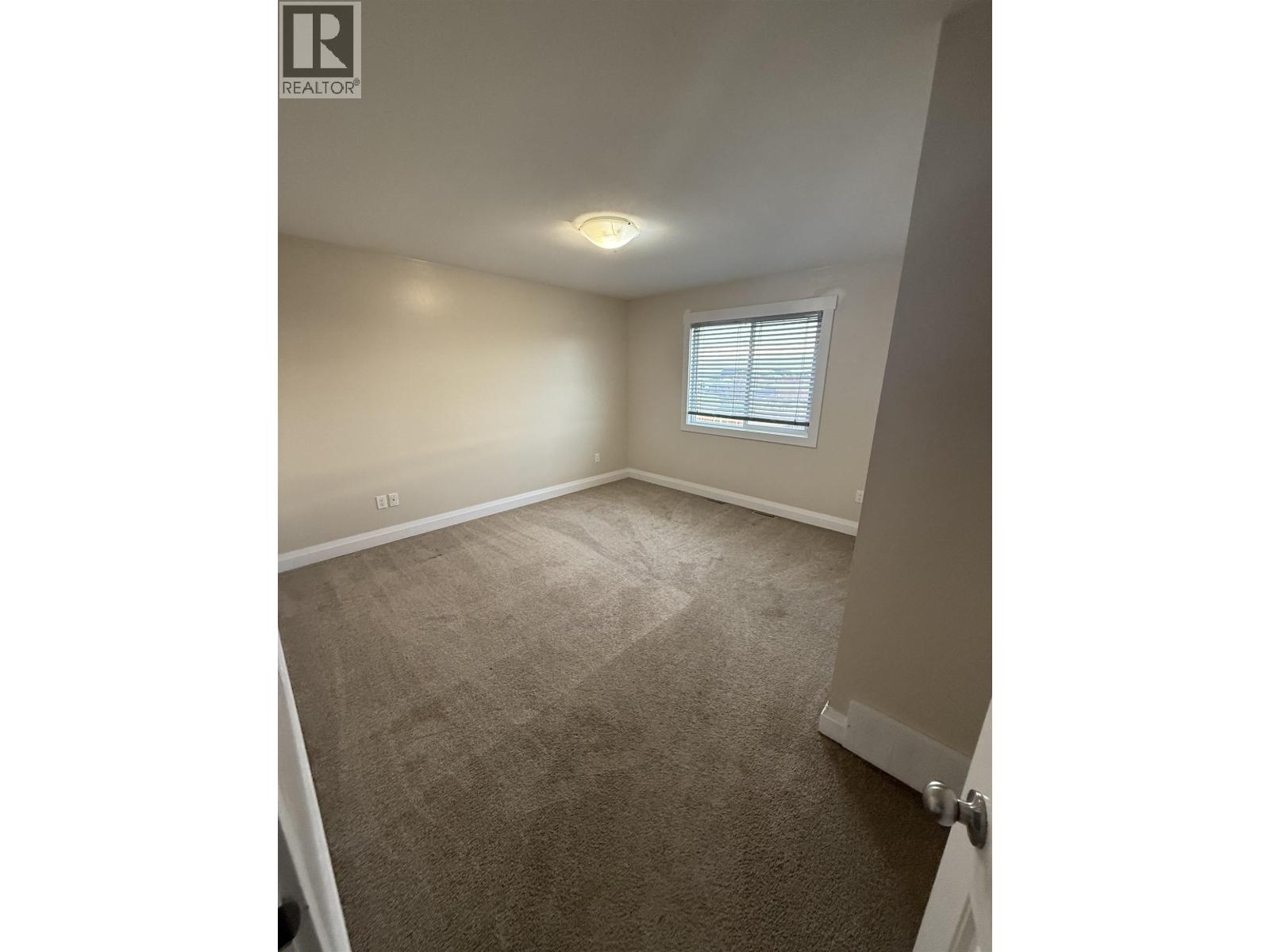 7933 87 AVENUE, Fort St. John