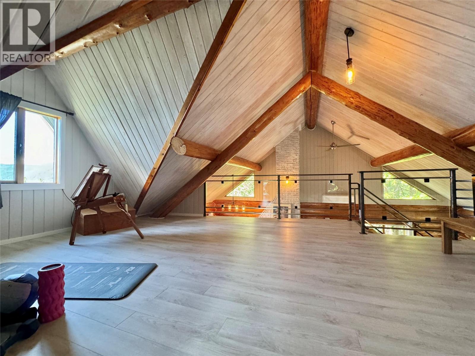 4258 31 Highway, Ainsworth