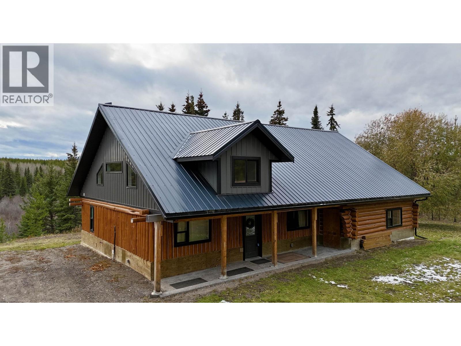 15053 NICKOL ROAD, Vanderhoof