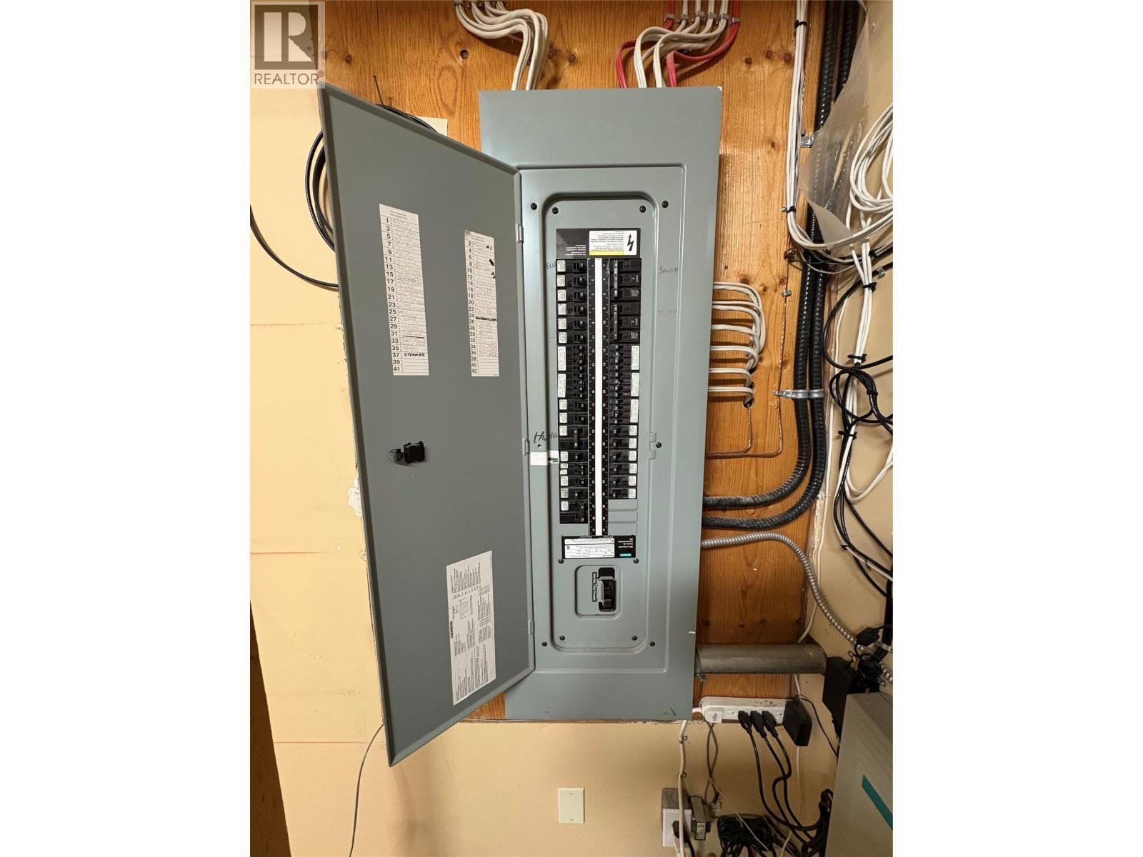  7851 Highway 97 Highway, Vernon