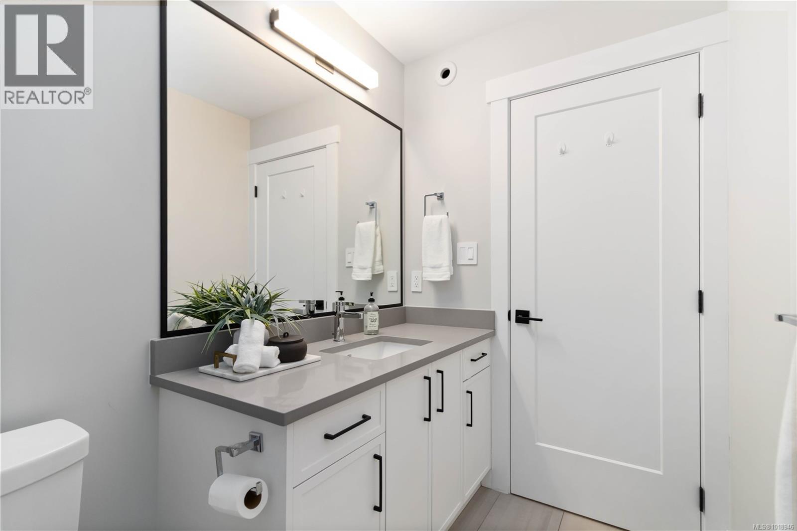 2544 Obsidian Pl, Langford