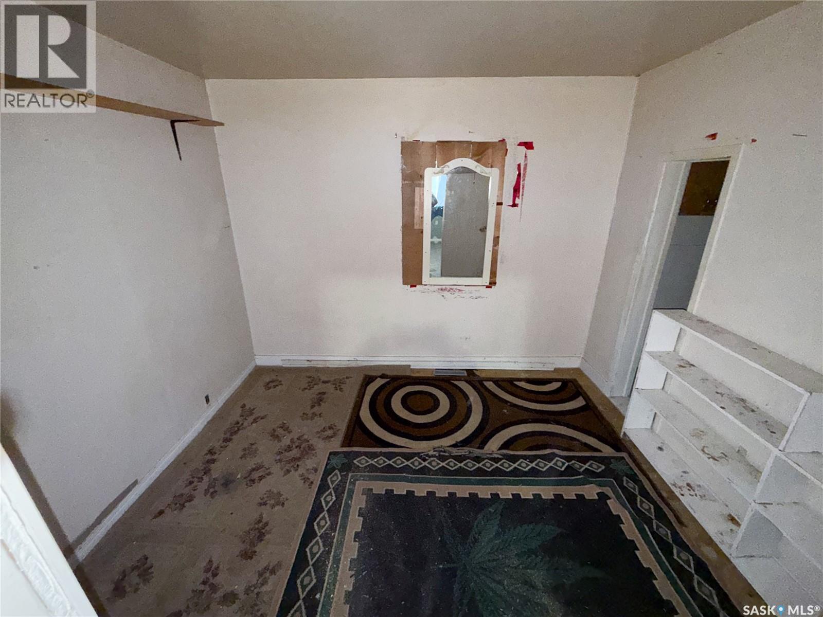 121 1ST AVENUE W - 16