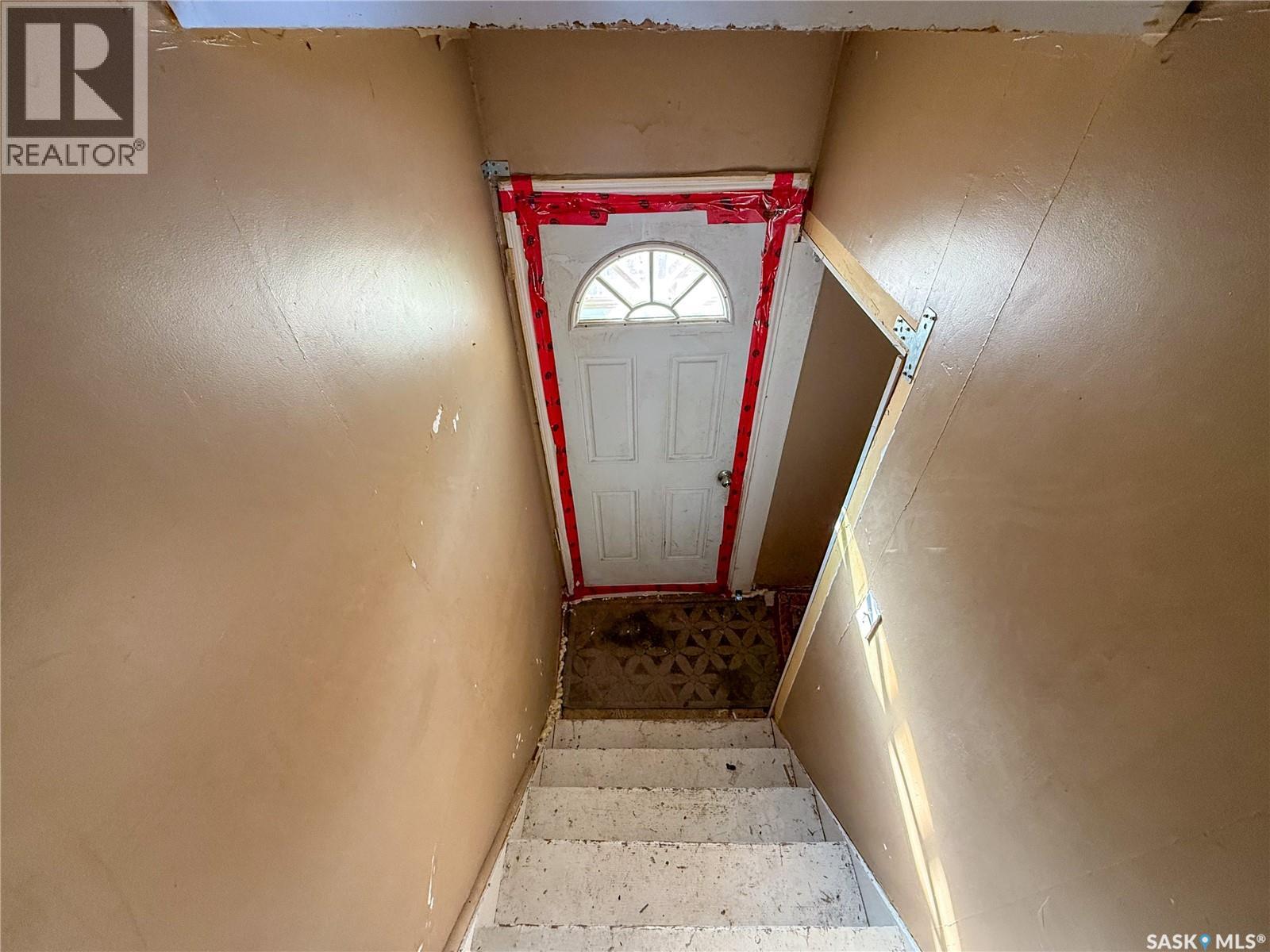 121 1ST AVENUE W - 17