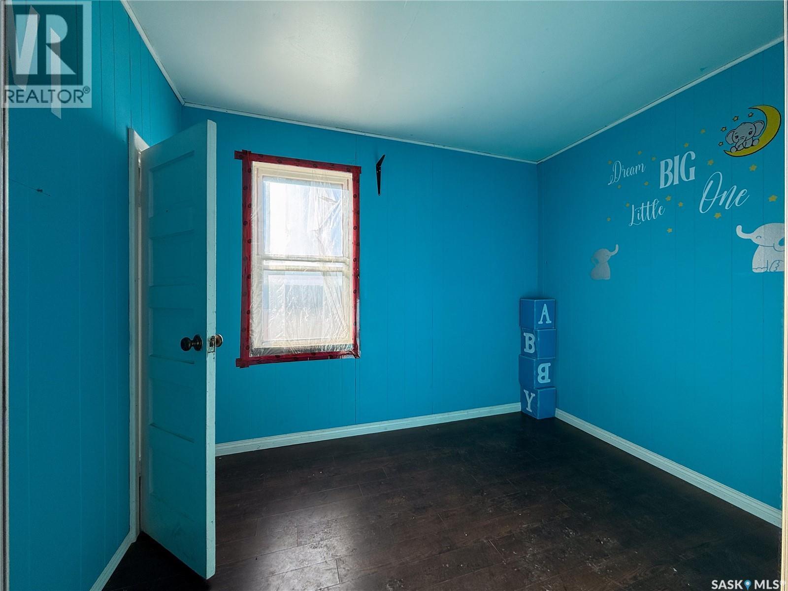 121 1ST AVENUE W - 21