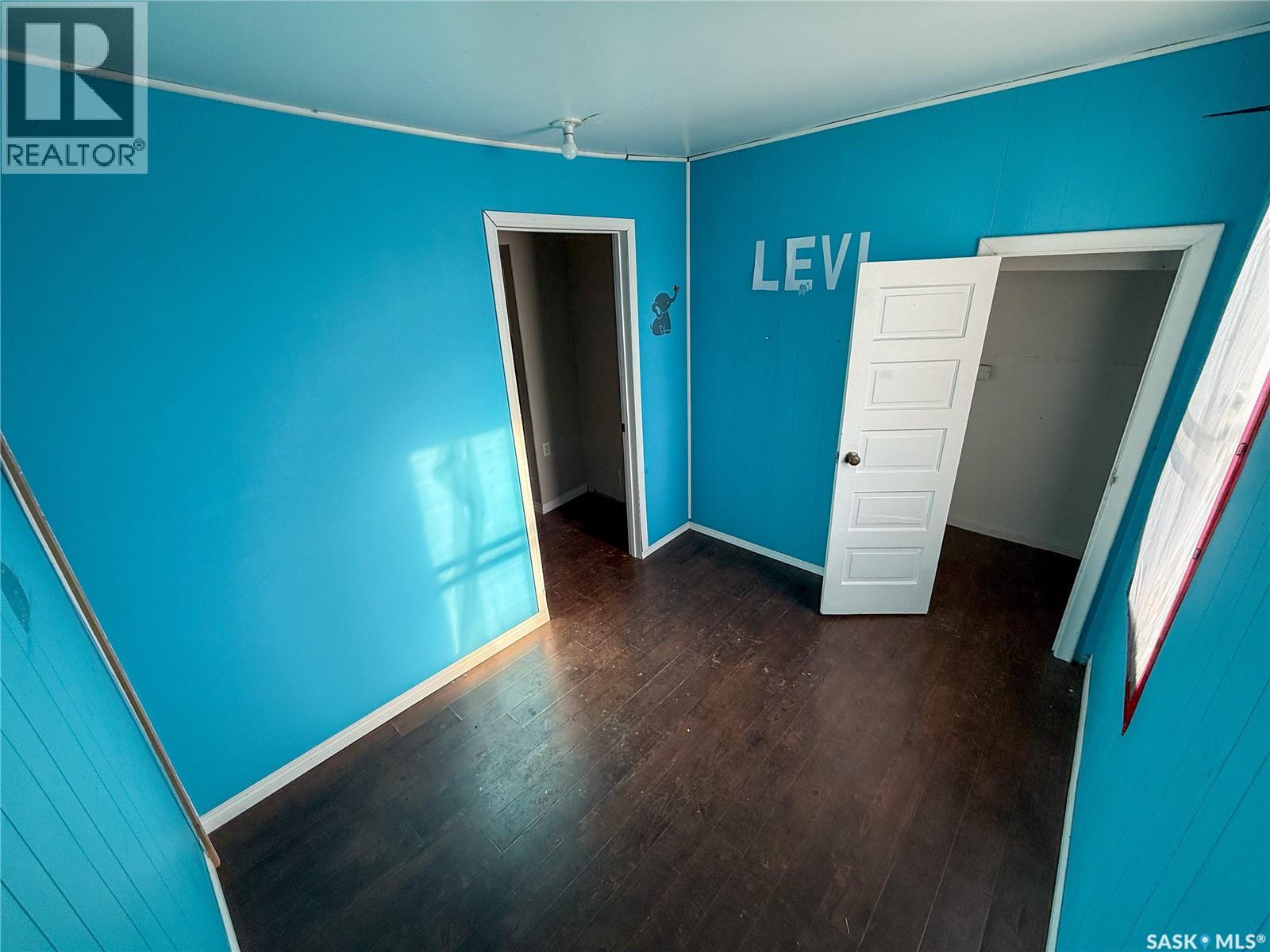 121 1ST AVENUE W - 22