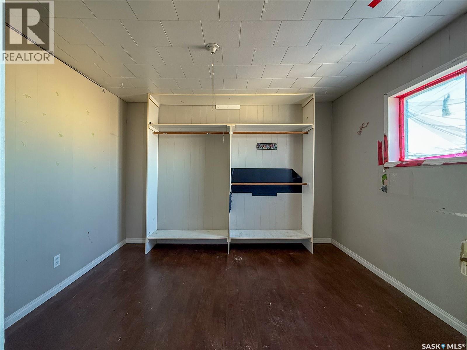 121 1ST AVENUE W - 23