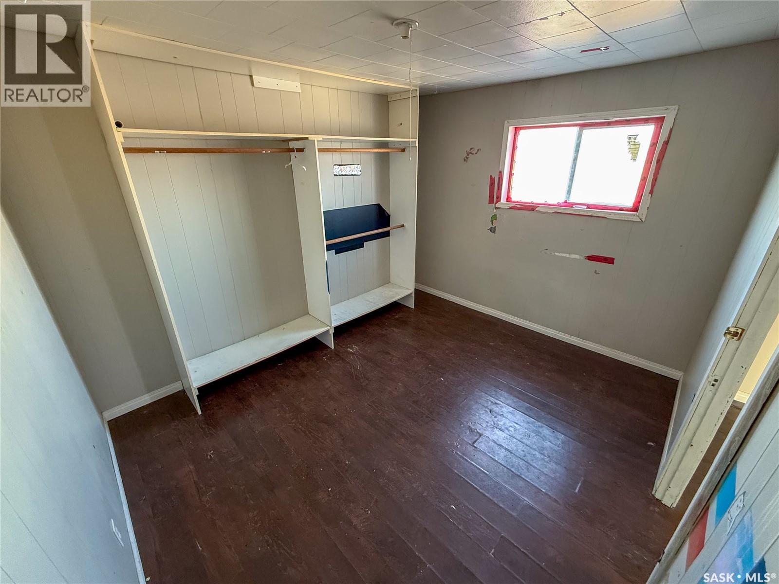 121 1ST AVENUE W - 24