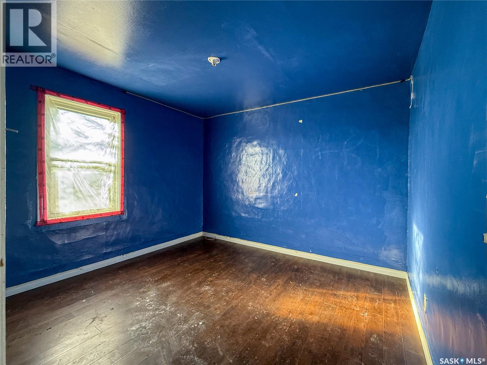 121 1ST AVENUE W - 25