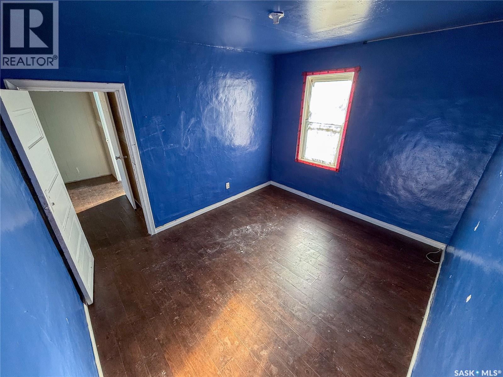 121 1ST AVENUE W - 26