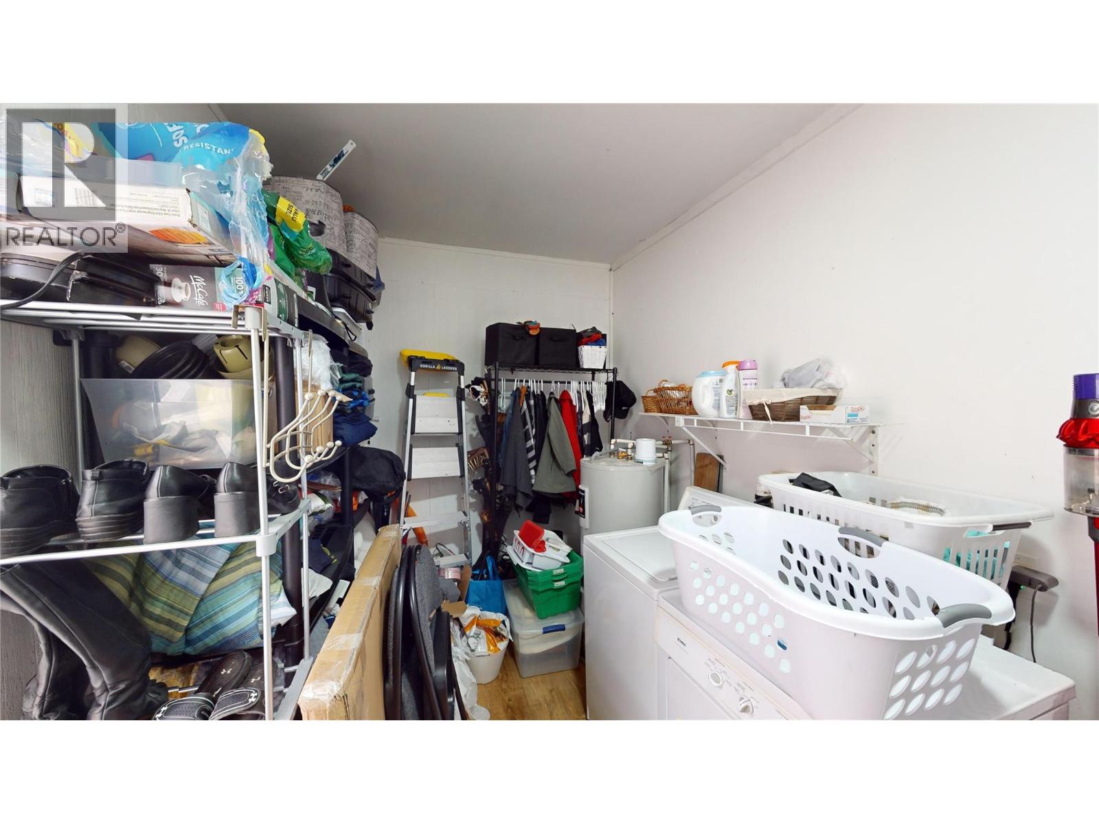 225 3rd Avenue S, Cranbrook