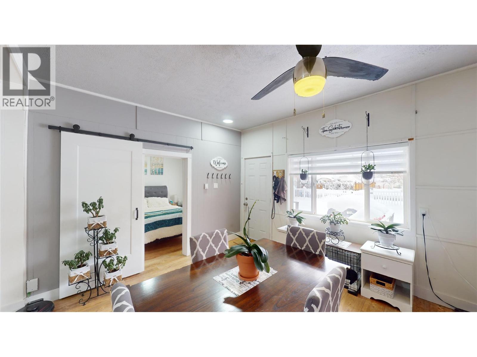 225 3rd Avenue S, Cranbrook