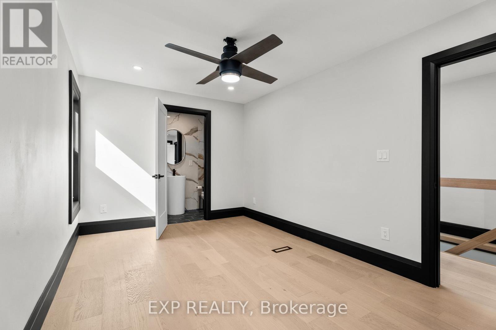 105 ROTHSAY AVENUE - 18