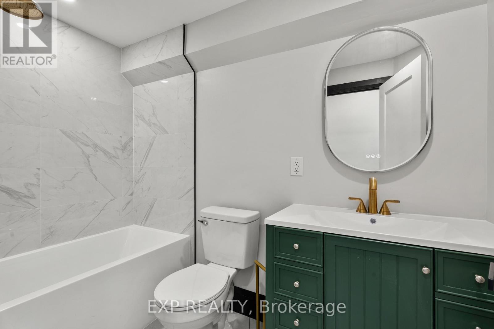 105 ROTHSAY AVENUE - 22