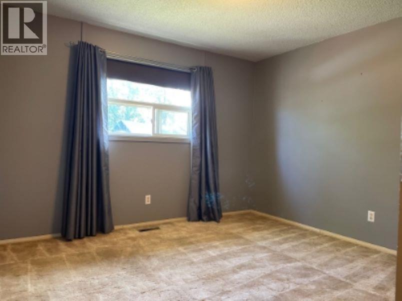 5316 WILLOW ROAD, Fort Nelson