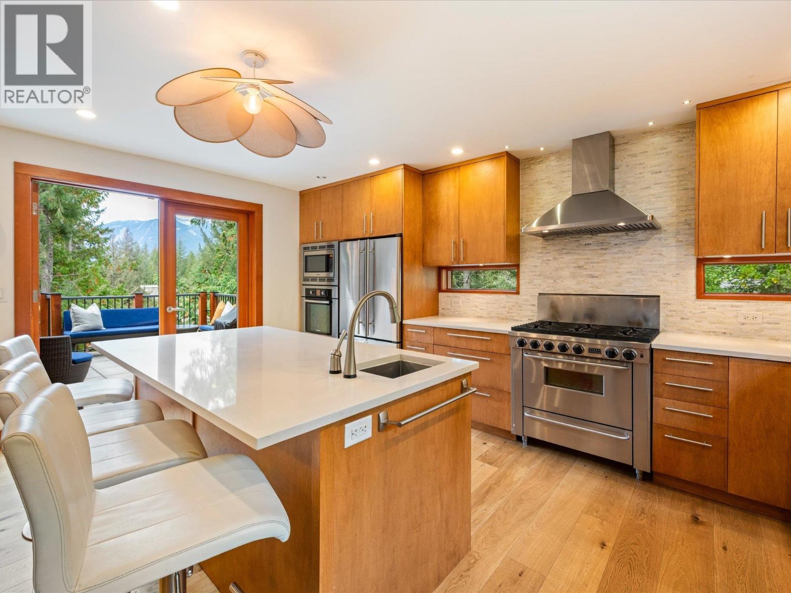 8745 IDYLWOOD PLACE, Whistler