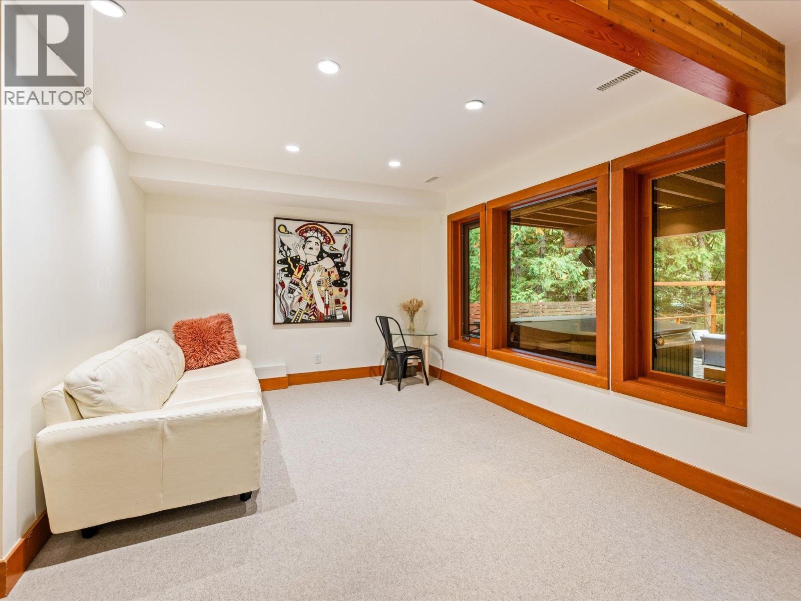 8745 IDYLWOOD PLACE, Whistler